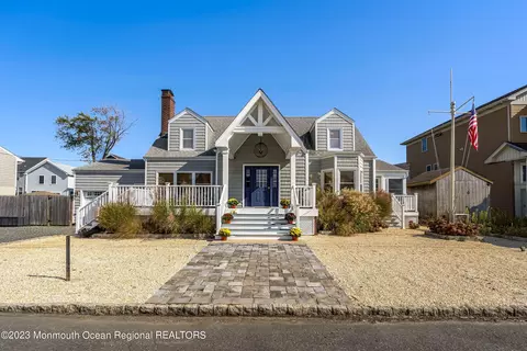 141 Waldron Rd, Toms River, NJ 08753