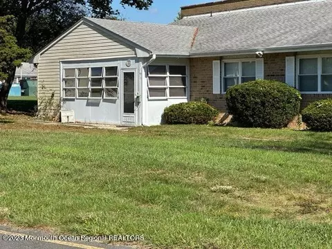 26 River Edge Dr, Brick, NJ 08724 photo 1