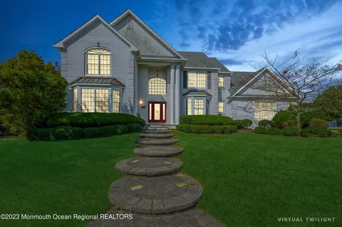 19 Eaton Pl, Ocean, NJ 07712