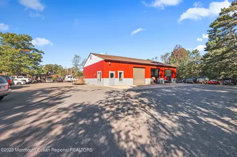 372 W Commodore Blvd, Jackson, NJ 08527 photo 5