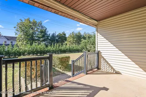 372 W Commodore Blvd, Jackson, NJ 08527 photo 10