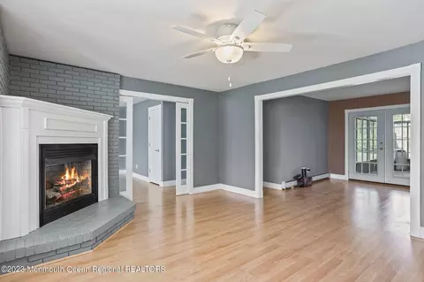 372 W Commodore Blvd, Jackson, NJ 08527 photo 18