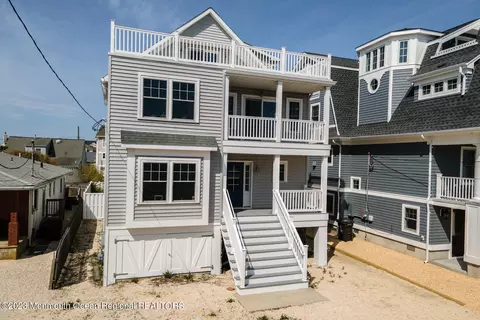 111 Georgian Dr, Mantoloking, NJ 08738