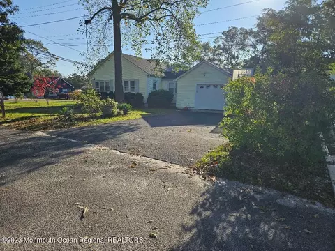 21 Spark Dr E, Brick, NJ 08723 photo 6