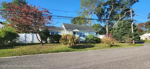21 Spark Dr E, Brick, NJ 08723 photo 4