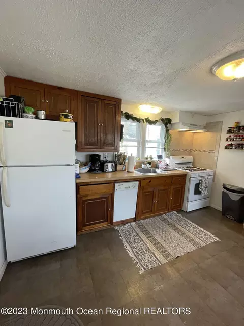 21 Spark Dr E, Brick, NJ 08723 photo 17