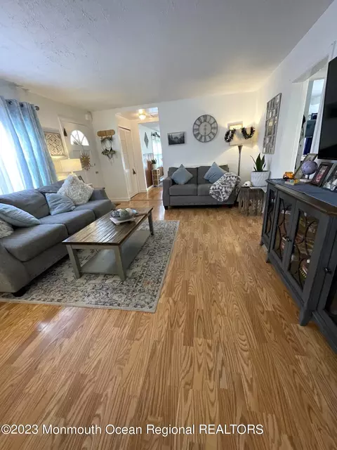 21 Spark Dr E, Brick, NJ 08723 photo 10