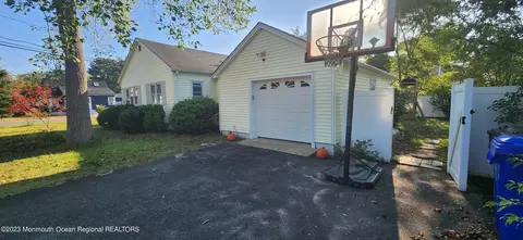21 Spark Dr E, Brick, NJ 08723 photo 5