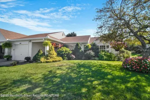 1078 Buckingham Dr # b, Manchester, NJ 08759