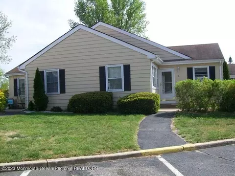18 Dover Walk #918, Toms River, NJ 08753