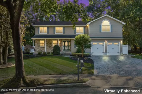 15 Chelsea Ct, Toms River, NJ 08753