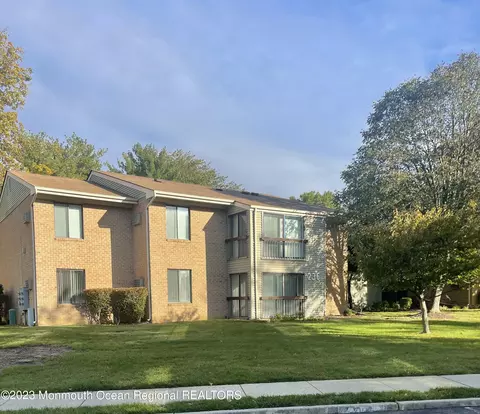 236 Medford Ct #A, Manalapan, NJ 07726