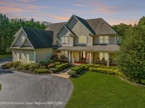 150 Marvin Rd, Middletown, NJ 07748