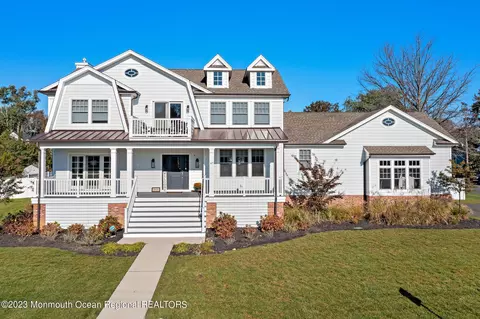 47 Seneca Pl, Oceanport, NJ 07757