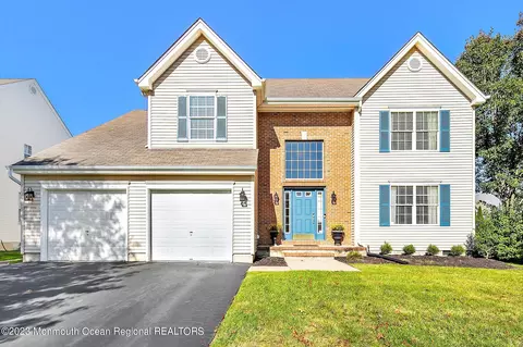 115 Vivas Dr, Barnegat, NJ 08005