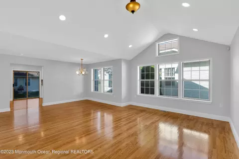 9 S Baker Dr, Jackson, NJ 08527 photo 4