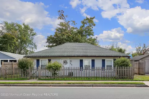 819 17th Ave, West Belmar, NJ 07719