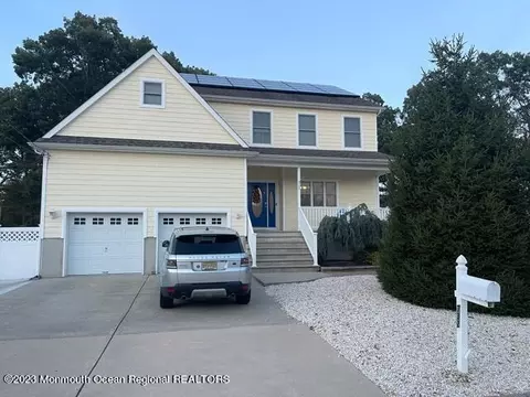 732 Manor Dr, Brick, NJ 08723