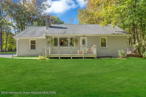 161 Old Tavern Rd, Howell, NJ 07731