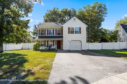 109 Liberty Bell Rd, Toms River, NJ 08755