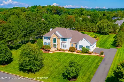 201 Navajo Ct, Morganville, NJ 07751