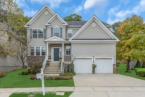 11 Birch St, Atlantic Highlands, NJ 07716