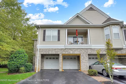 211 Potts Rd, Marlboro, NJ 07746