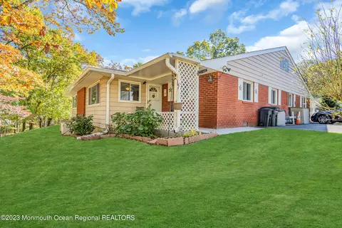 29 Cardinal St #C, Manchester, NJ 08759