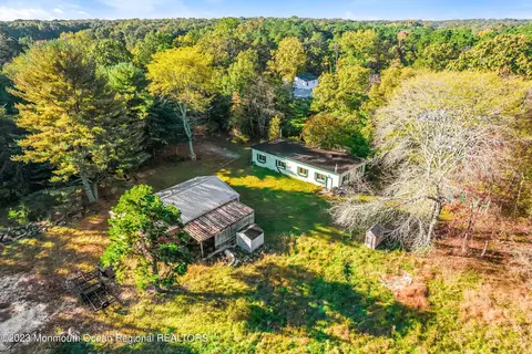 786 Bowman Rd, Jackson, NJ 08527