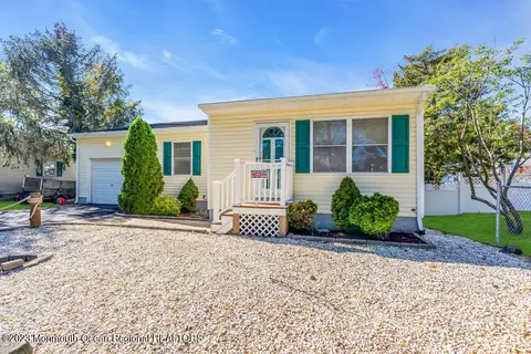 490 Piel Ave, Brick, NJ 08723