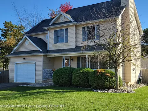 2117 Whitcomb Rd, Forked River, NJ 08731
