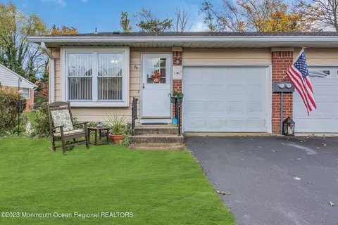 8 Mason Ln #A, Whiting, NJ 08759