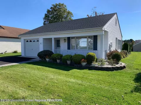 49 Red Hill Rd, Manchester, NJ 08759