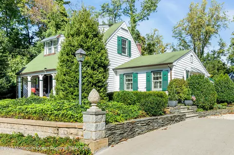 3 Glenmary Ave, Middletown, NJ 07748