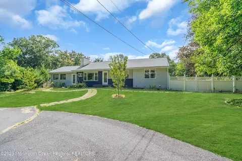 16 Bayberry Rd, Princeton, NJ 08540