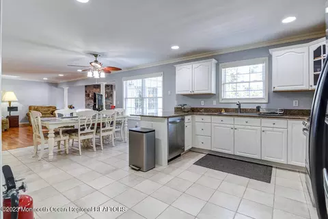 608 Shadow Way, Brick, NJ 08724 photo 15