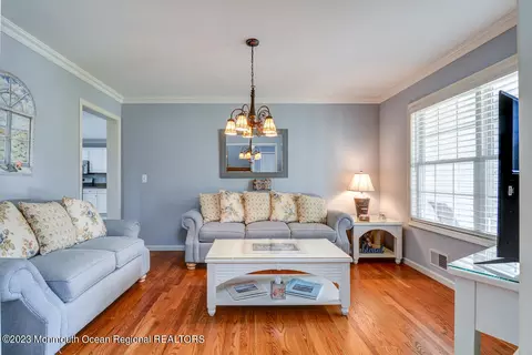 608 Shadow Way, Brick, NJ 08724 photo 5