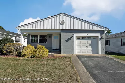 7 Coborca Way, Toms River, NJ 08757