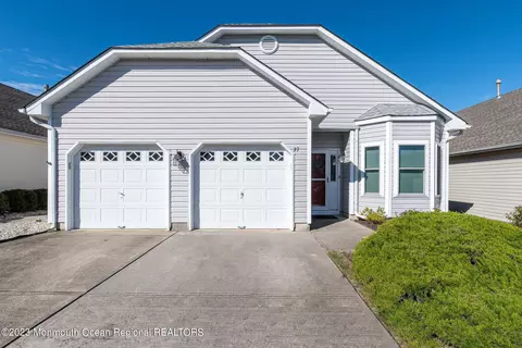 27 Lookout Dr, Manahawkin, NJ 08050