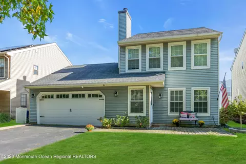 151 Malibu Dr, Eatontown, NJ 07724