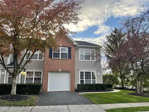 1 Waterville Rd, Manalapan, NJ 07726