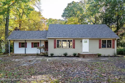 43 Brynmore Rd, New Egypt, NJ 08533