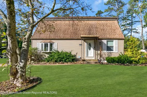 507 Cains Mill Rd, Williamstown, NJ 08094