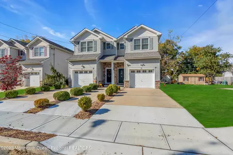 34 Hamilton St, Allentown, NJ 08501