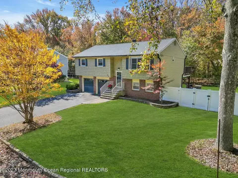 44 Branch Rd, Oakhurst, NJ 07755