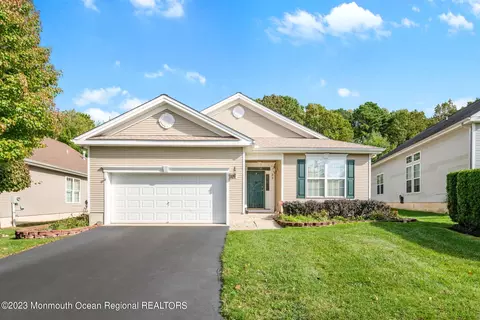 20 Shady Stream Rd, Barnegat, NJ 08005