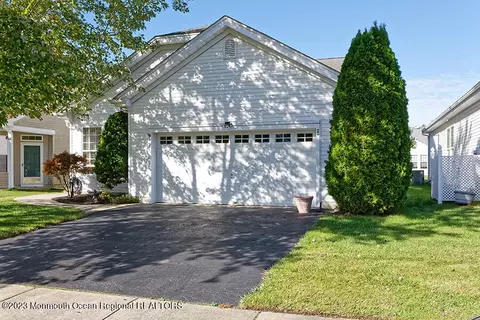 24 Robin Ln, Barnegat, NJ 08005