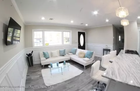 234 Orangewood Dr, Brick, NJ 08723