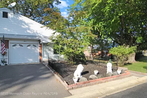 198 Laurel Pl # B, Whiting, NJ 08759