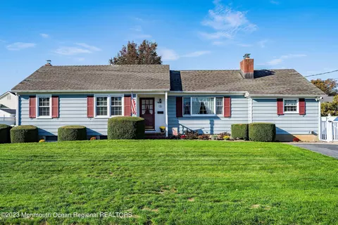 136 Richard St, Brick, NJ 08724